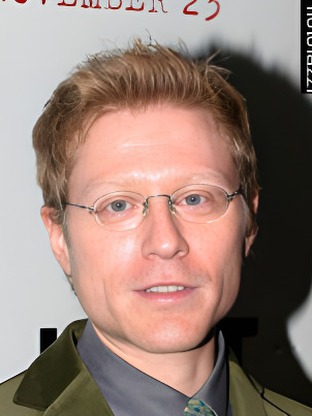 Person who looks like Tim Heidecker