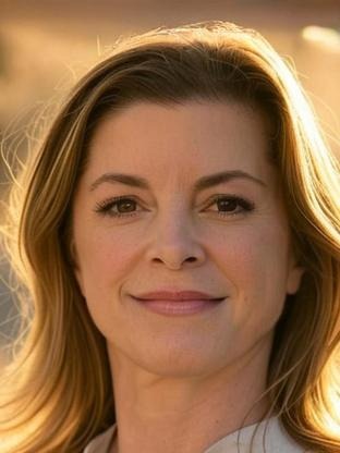 Person who looks like Monica Barbaro
