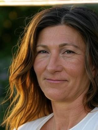 Person who looks like Geraldine James
