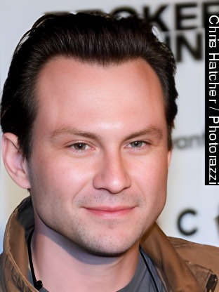 Person who looks like Brendan Fletcher