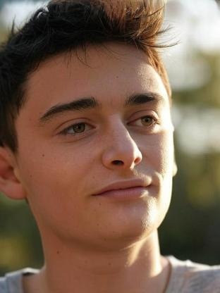 Person who looks like Dean-Charles Chapman