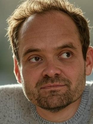 Person who looks like Paul Giamatti