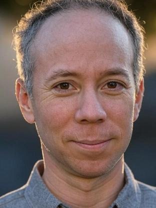 Person who looks like Paul Giamatti