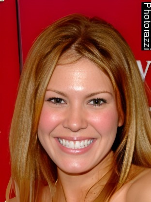 Person who looks like Carly Simon