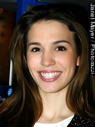 Person who looks like Ever Anderson