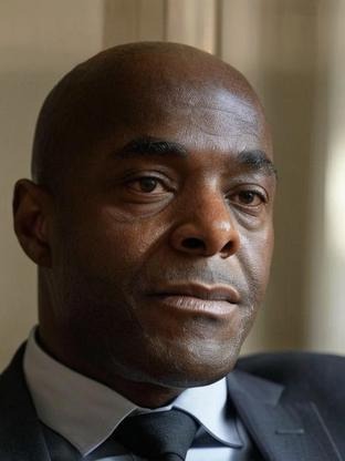 Person who looks like Carl Lumbly