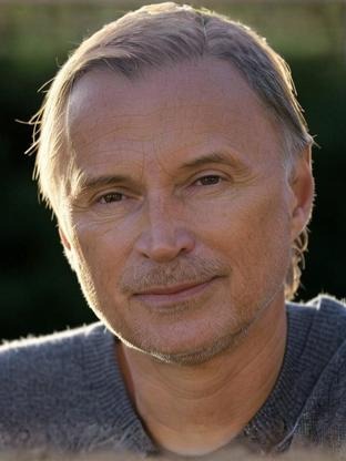 Person who looks like Michael Wincott