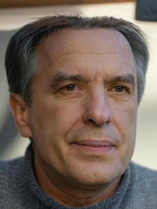 Person who looks like Paul Michael Glaser