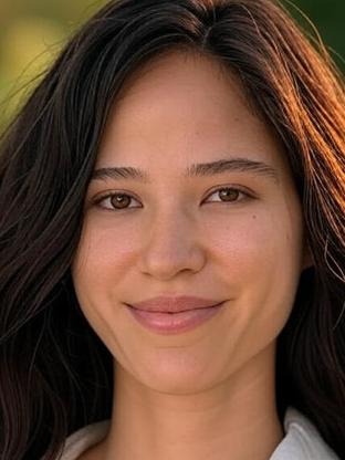 Person who looks like Meghan Markle