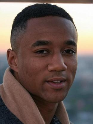 Person who looks like Lee Thompson Young