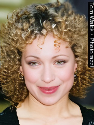 Person who looks like Marisa Berenson