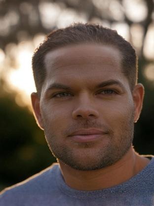 Person who looks like Alexander Calvert