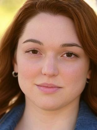 Person who looks like Elizabeth Henstridge