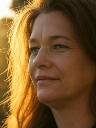 Person who looks like Kathleen Wilhoite