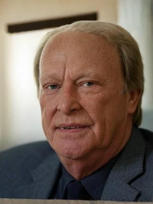 Person who looks like Stellan Skarsgård