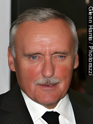 Person who looks like John Slattery