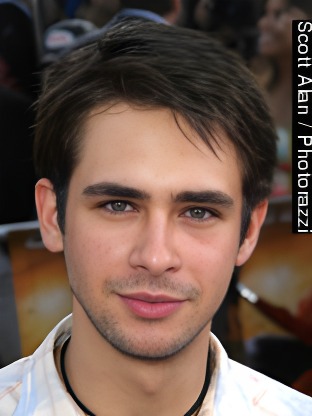 Person who looks like David Archuleta