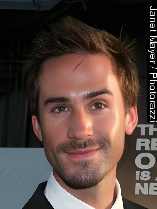 Person who looks like Luke Kirby