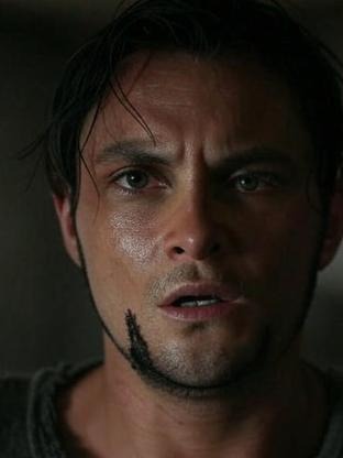 Person who looks like Frank Dillane