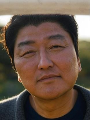 Person who looks like Daniel Dae Kim
