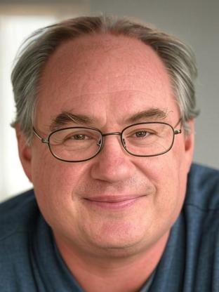 Person who looks like Lewis Black