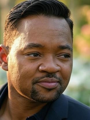 Person who looks like Paul Winfield