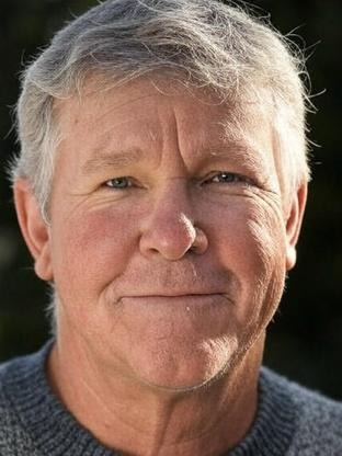Person who looks like Treat Williams