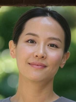 Person who looks like Jing Lusi