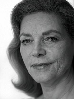 Person who looks like Jennifer Jones