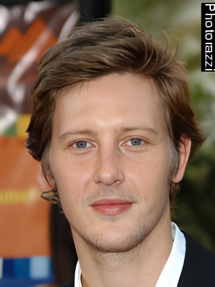 Person who looks like Darren E. Burrows