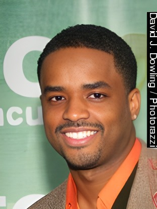 Person who looks like Kingsley Ben-Adir