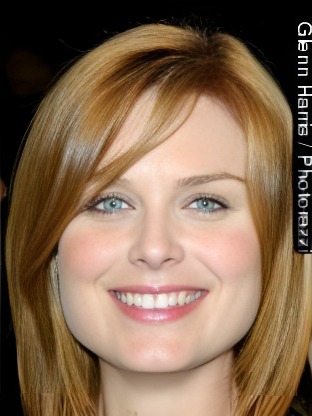 Person who looks like Mary Lynn Rajskub