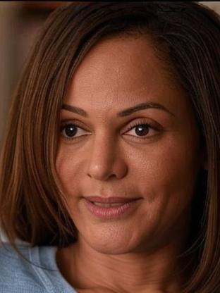 Person who looks like Monica Raymund
