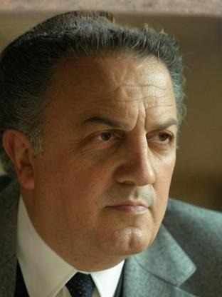 Person who looks like Michael Stuhlbarg