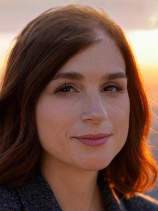 Person who looks like Molly Ephraim