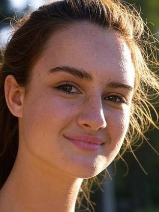 Person who looks like Katherine Langford