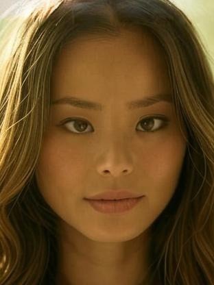 Person who looks like Julia Ling