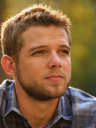 Person who looks like Mike Erwin