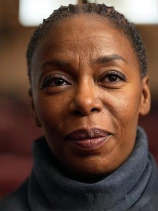Person who looks like Jenifer Lewis