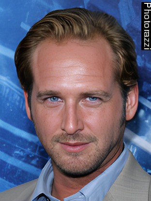 Person who looks like Paul Kaye