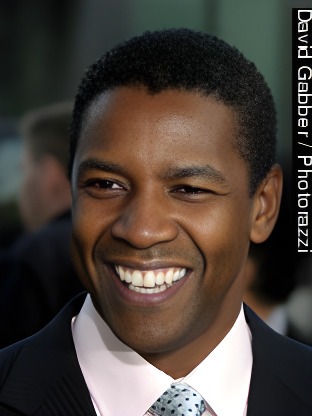 Person who looks like James Pickens Jr.