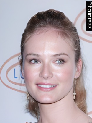 Person who looks like Rebecca Ferguson