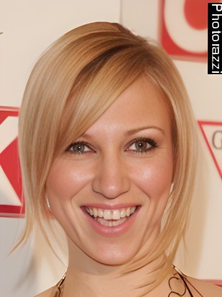 Person who looks like Ari Graynor