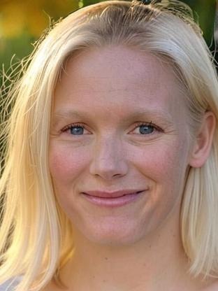 Person who looks like Suzy Amis