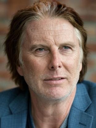 Person who looks like Marilyn Manson