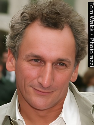 Person who looks like Ryan Stiles