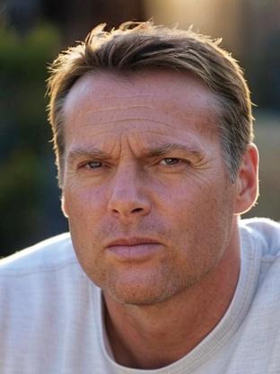 Person who looks like Kevin Conroy