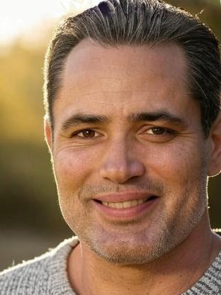 Person who looks like Marlon Brando