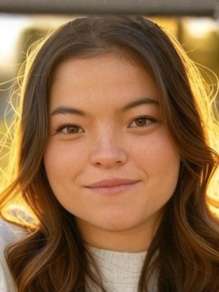 Person who looks like Mackenzie Foy