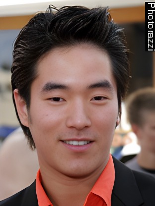 Person who looks like Kevin Durand